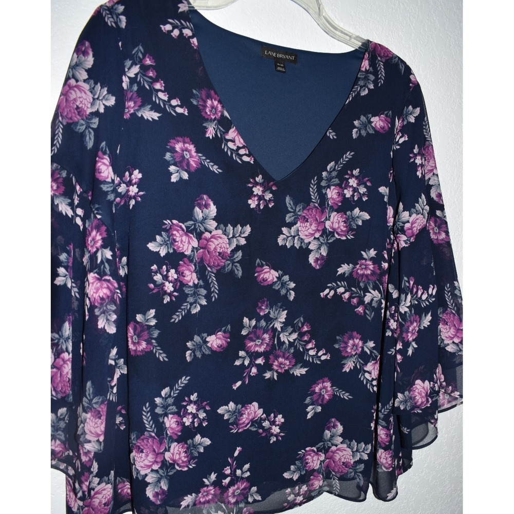 Lane Bryant Top 18/20 Navy Floral Lined V-Neck Ruffle Flutter Sleeve Lightweight - Picture 7 of 16